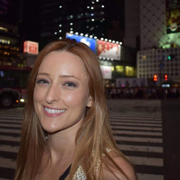 Meet your Posher, Stacy - Picture 1 of 2